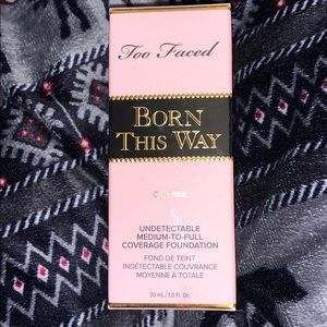 Too Faced Born This Way foundation